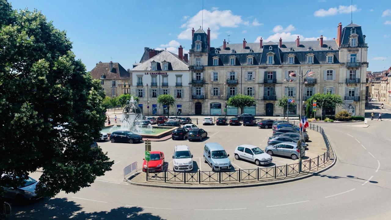 Nos Studios Au Centre Ville A Dole Exterior photo